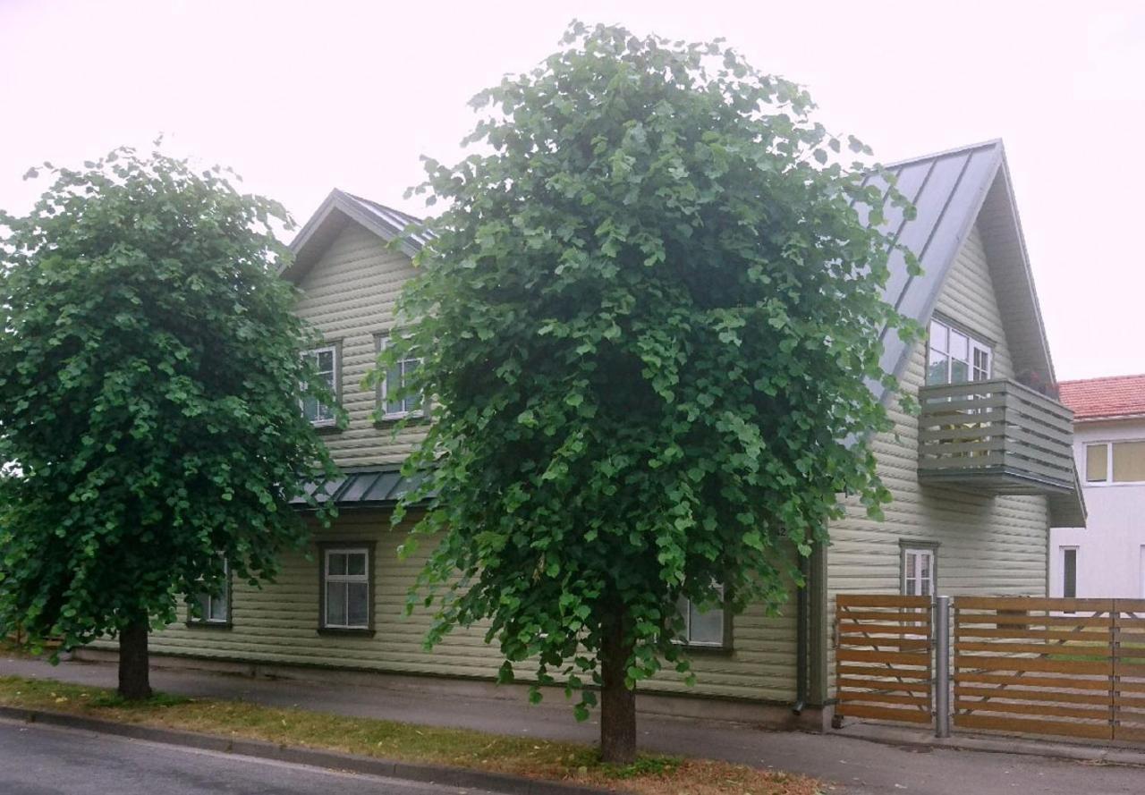 Hotel Ronne Majutus Pärnu Exterior foto